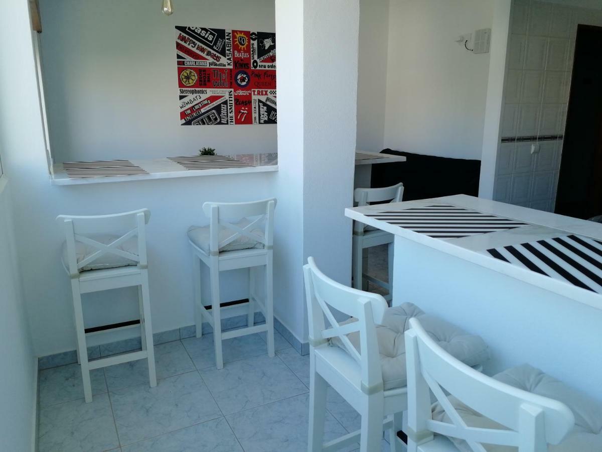 Ocean'S 7 - Lagos Guest House Eksteriør billede